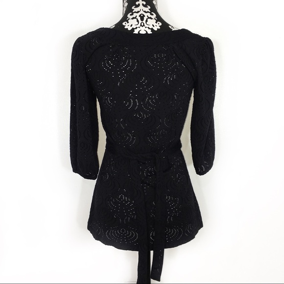 H&M Eyelet Top - Picture 4 of 7